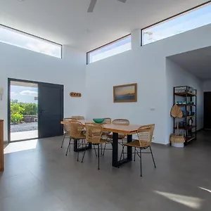 North Shore Villas, Makai, Heated & Shared Pool Lajares